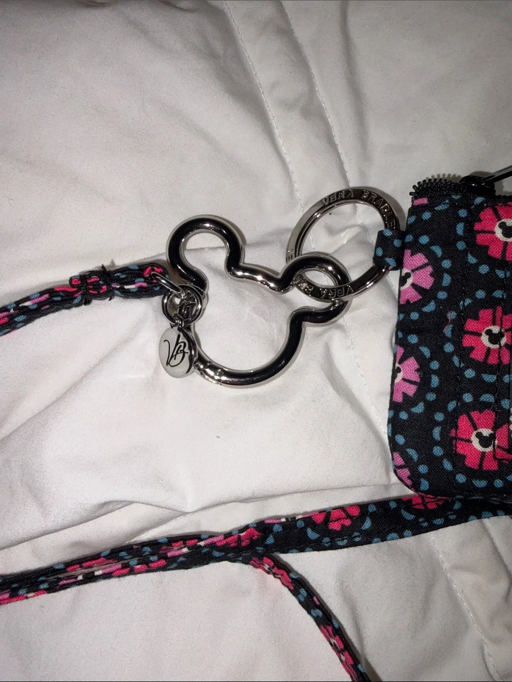 Nwot Vera Bradley Disney Mickey Floral ID Case & lanyard